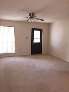 14974 Highland Cir - Photo 2 of 7