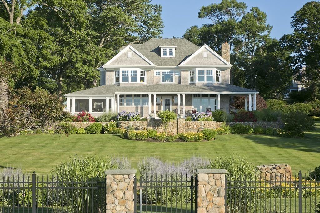 30 Cushing Ave - Photo 3 of 26