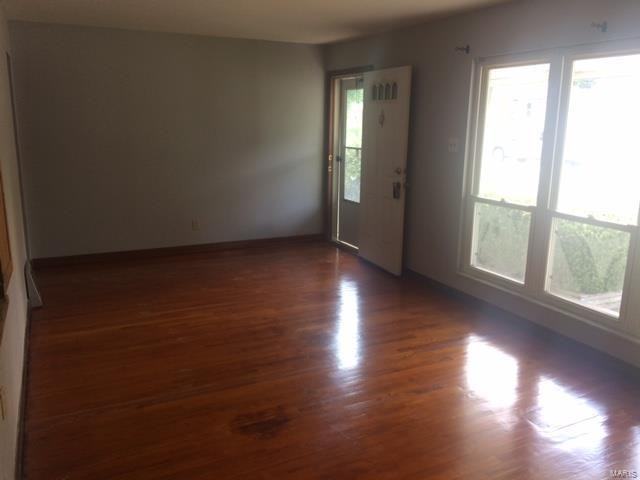 10741 St Lawrence Ln - Photo 3 of 20