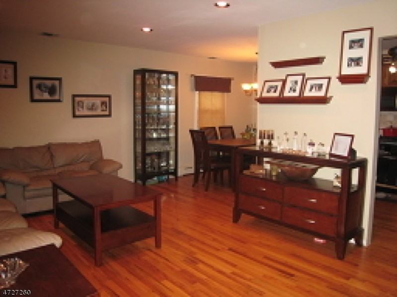 37 Brasser Ln - Photo 3 of 15