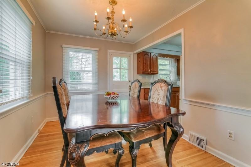 407 Elkwood Ave - Photo 3 of 10