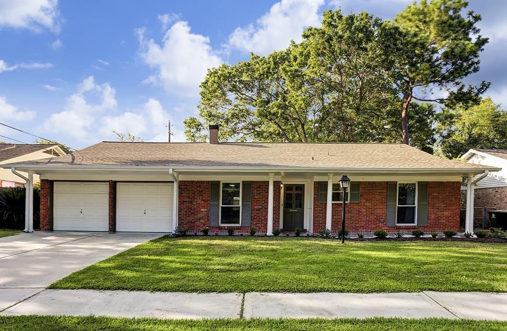 5834 Ariel St - Photo 2 of 15