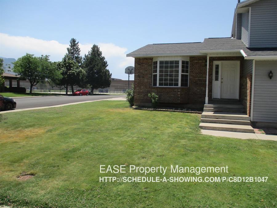 590 E 1090 N - Photo 2 of 30