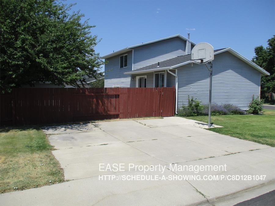 590 E 1090 N - Photo 3 of 30