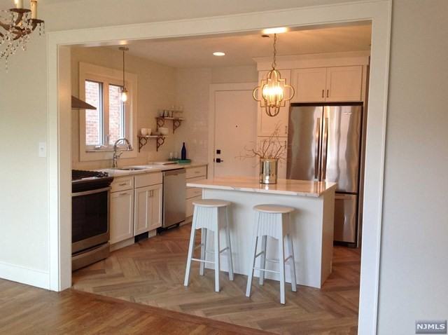 26 Delia Blvd - Photo 2 of 25