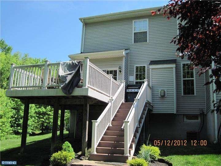 111 Weaver Dr - Photo 2 of 25