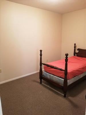 415 Market St - Photo 2 of 4