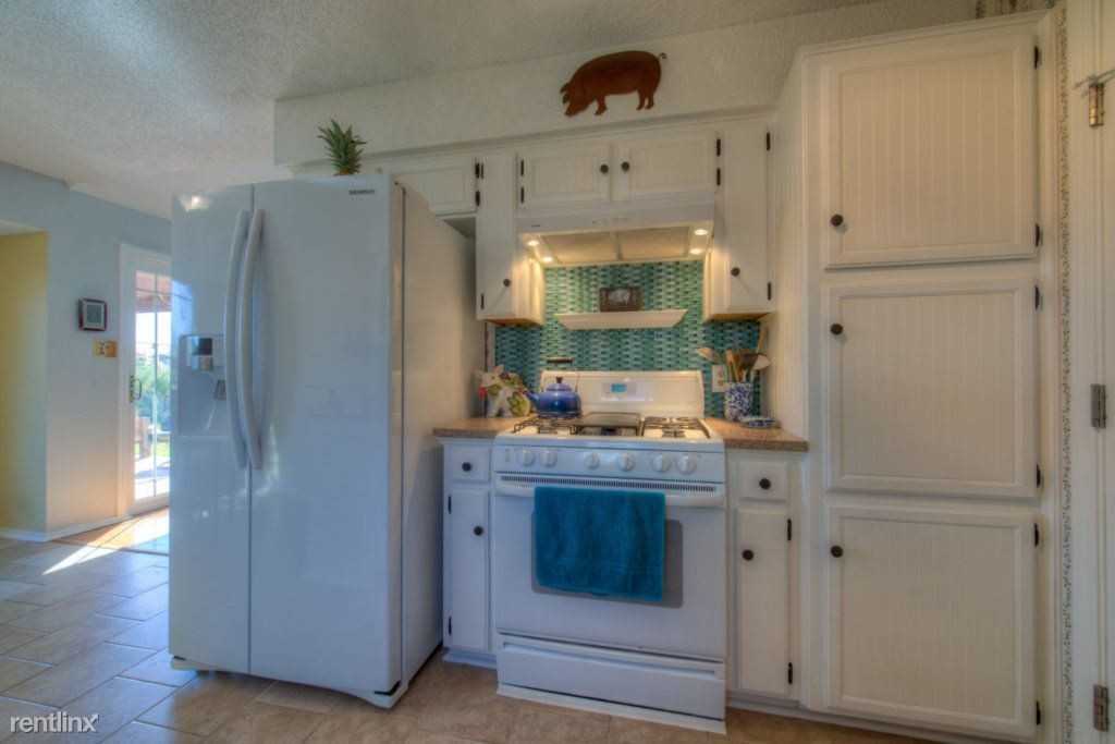 1803 Provident Ln - Photo 2 of 21