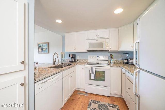 2106 E Fort Macon Rd - Photo 2 of 11