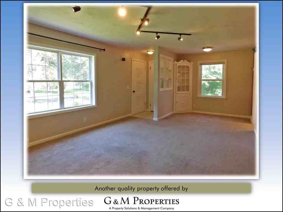 52 St Patrick Dr - Photo 3 of 32