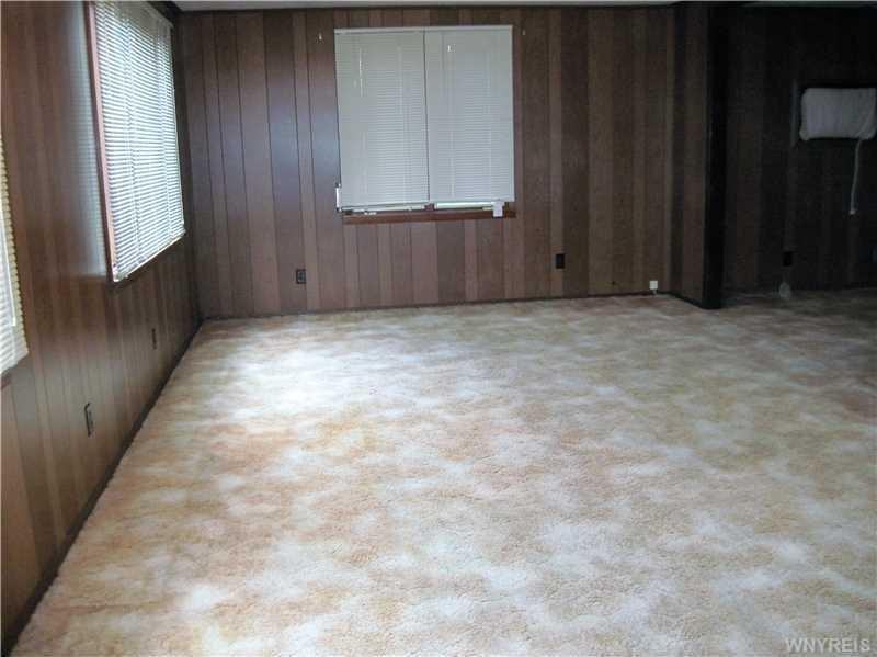 5375 Spring St - Photo 3 of 17