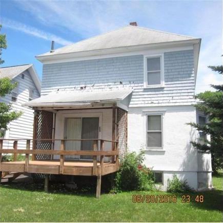 25 Riverside St - Photo 3 of 18