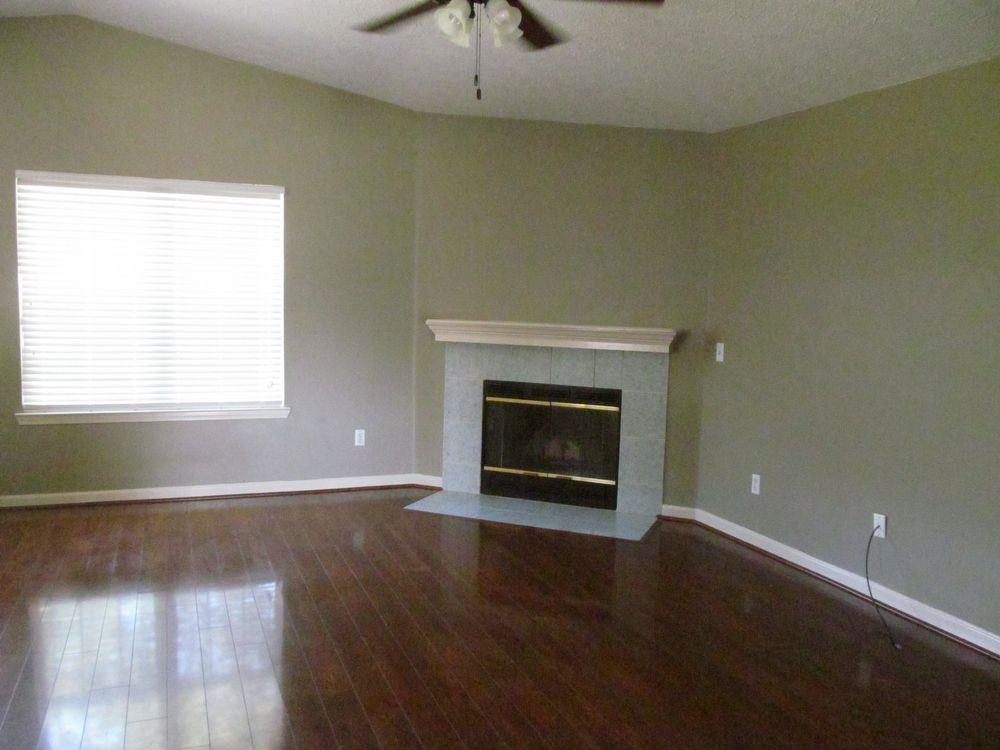 1628 Vecuna Cir - Photo 2 of 13