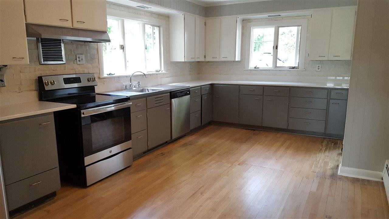 98 Bedford Center Rd - Photo 3 of 26