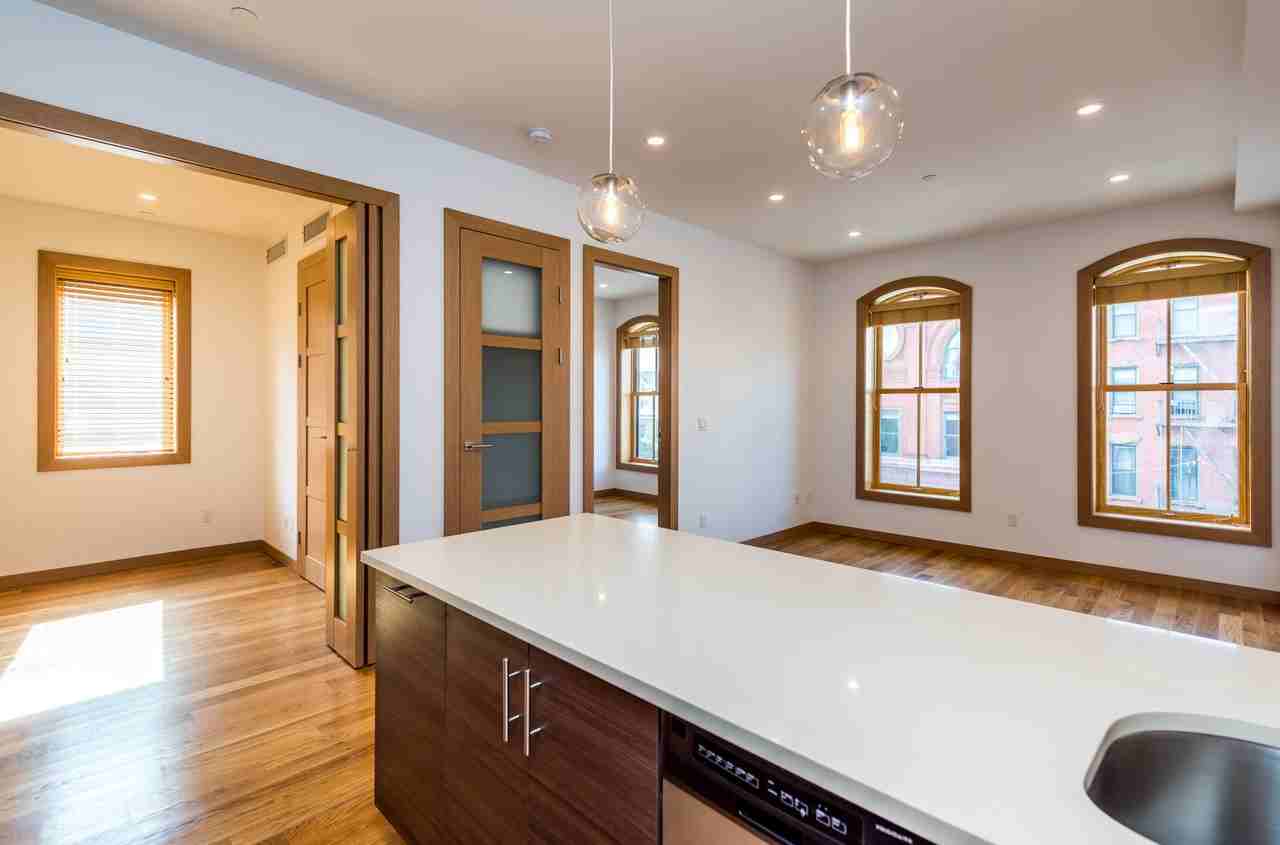 94 Greenpoint Avenue #3f