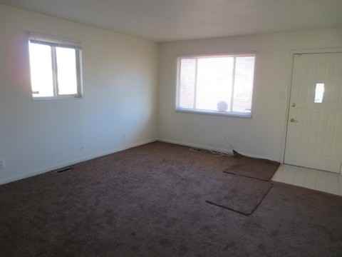 2409 Winfield Ave - Photo 2 of 6