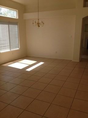 5515 Stardust Way - Photo 2 of 11