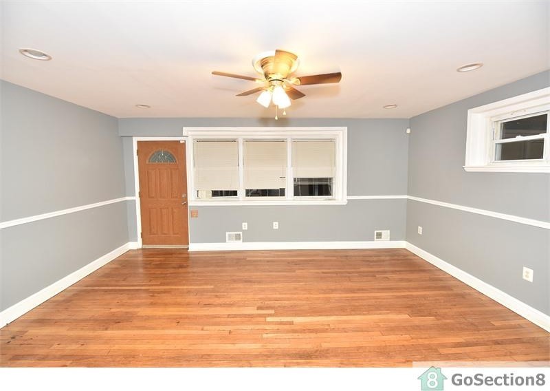 4104 Westchester Rd - Photo 3 of 28