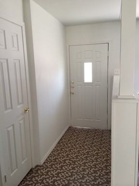 447 Globe Ave - Photo 3 of 15