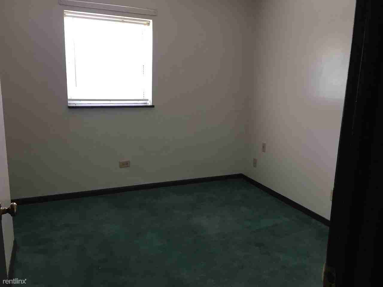 3404 Chicamauga Ave - Photo 3 of 3