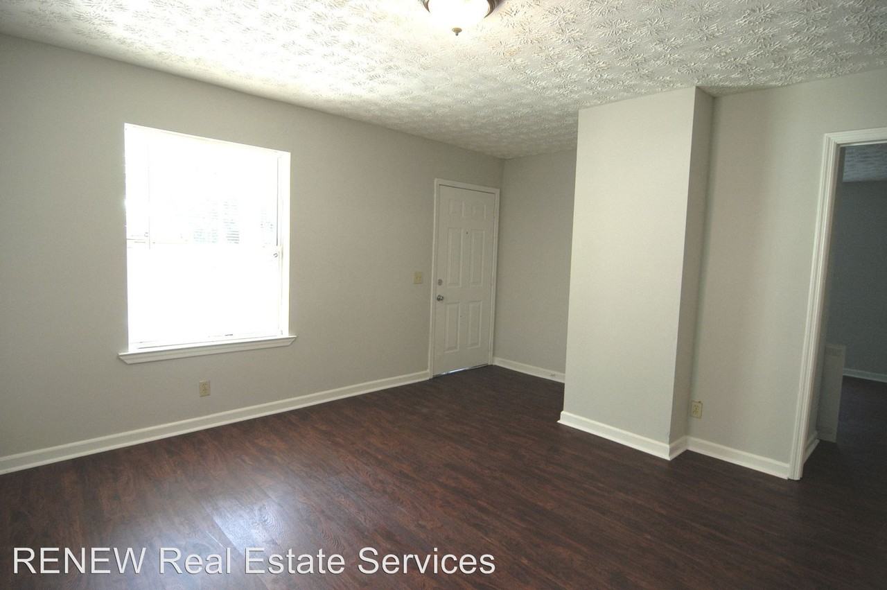 1615 23rd Ave N - Photo 3 of 17