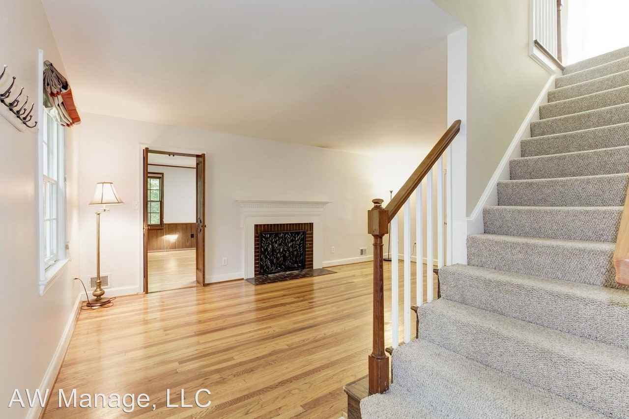 10117 Big Rock Rd - Photo 3 of 36