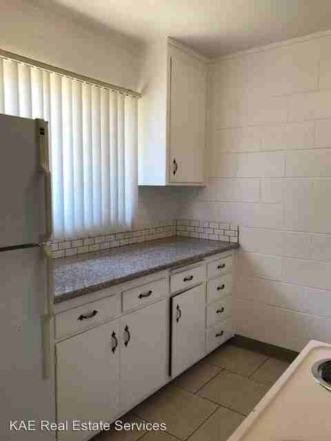 1620 PARK LANE - Photo 3 of 4