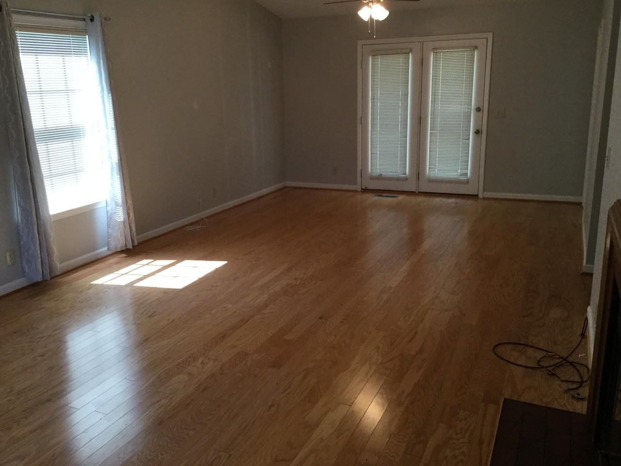 207 Cottage Pl - Photo 2 of 2