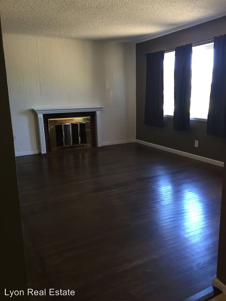 2424 36th Ave - Photo 2 of 6