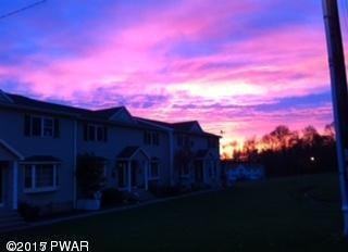 38 Laurie Ln - Photo 2 of 13