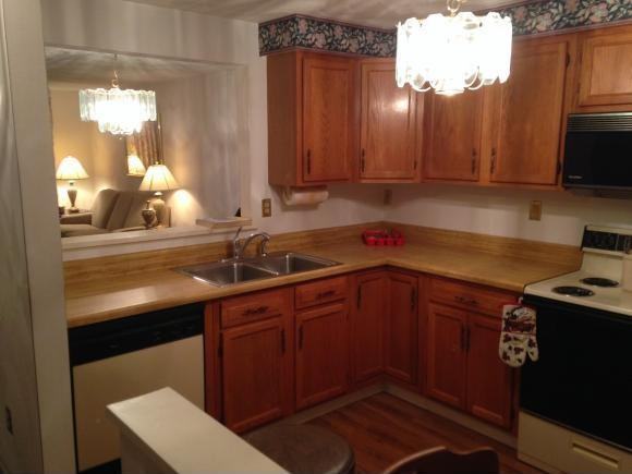 20 Gregory Ln - Photo 3 of 24