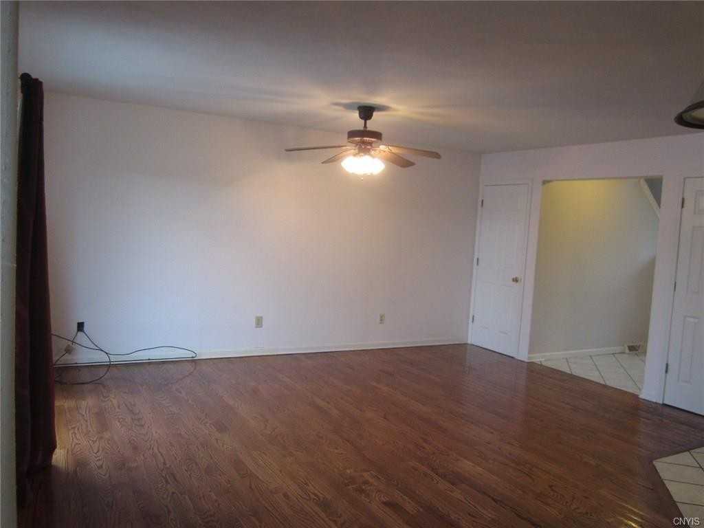 148 Arcadia Ave - Photo 3 of 17