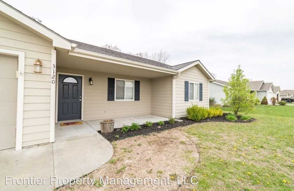 3120 Brookville W Dr - Photo 2 of 28