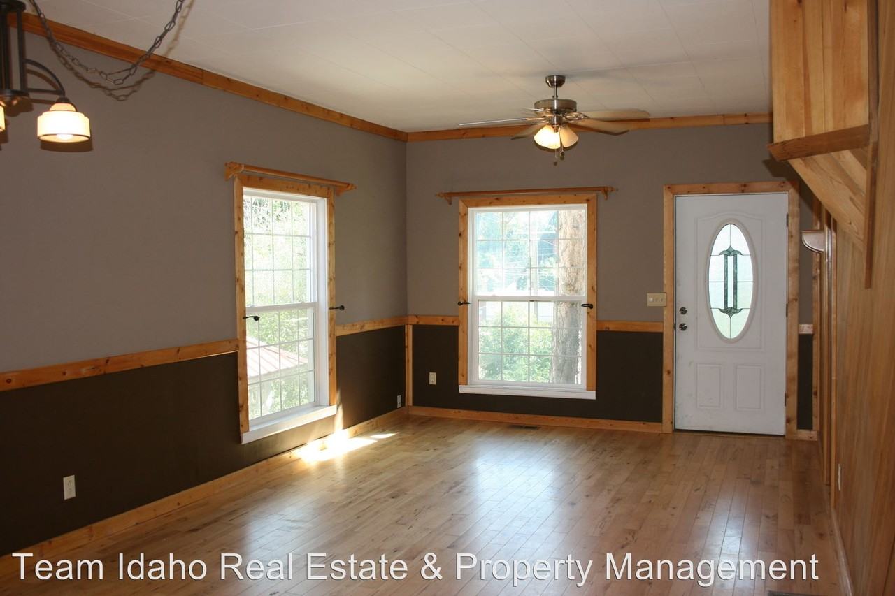 422 S Pine St - Photo 3 of 12