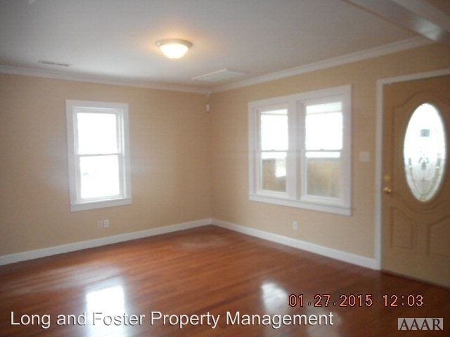 707 Anderson St - Photo 2 of 9