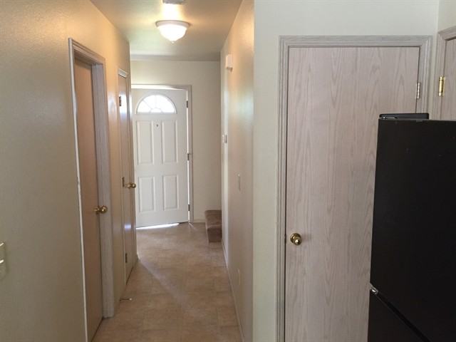 280 Elsa St - Photo 3 of 17