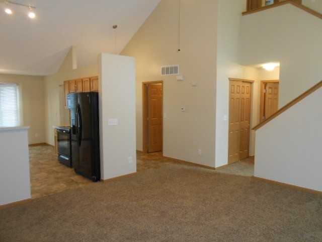 115 Twain Ave - Photo 3 of 18