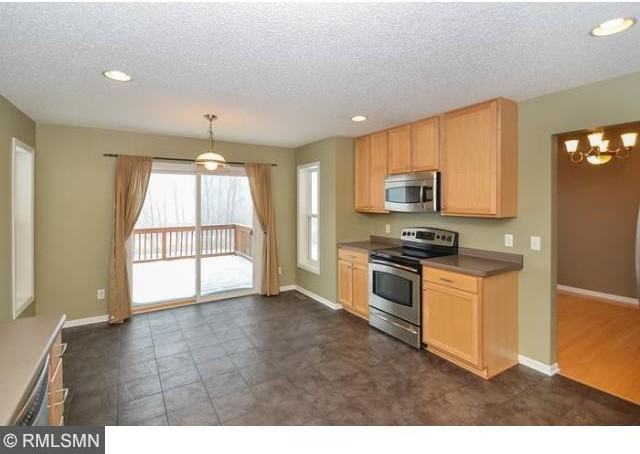 10125 41st Pl NE - Photo 2 of 15