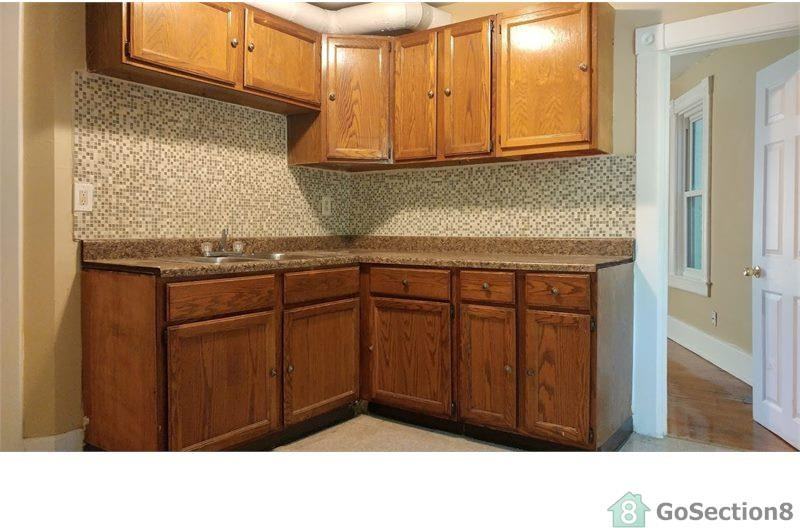 223 Central St #1R - Photo 2 of 7