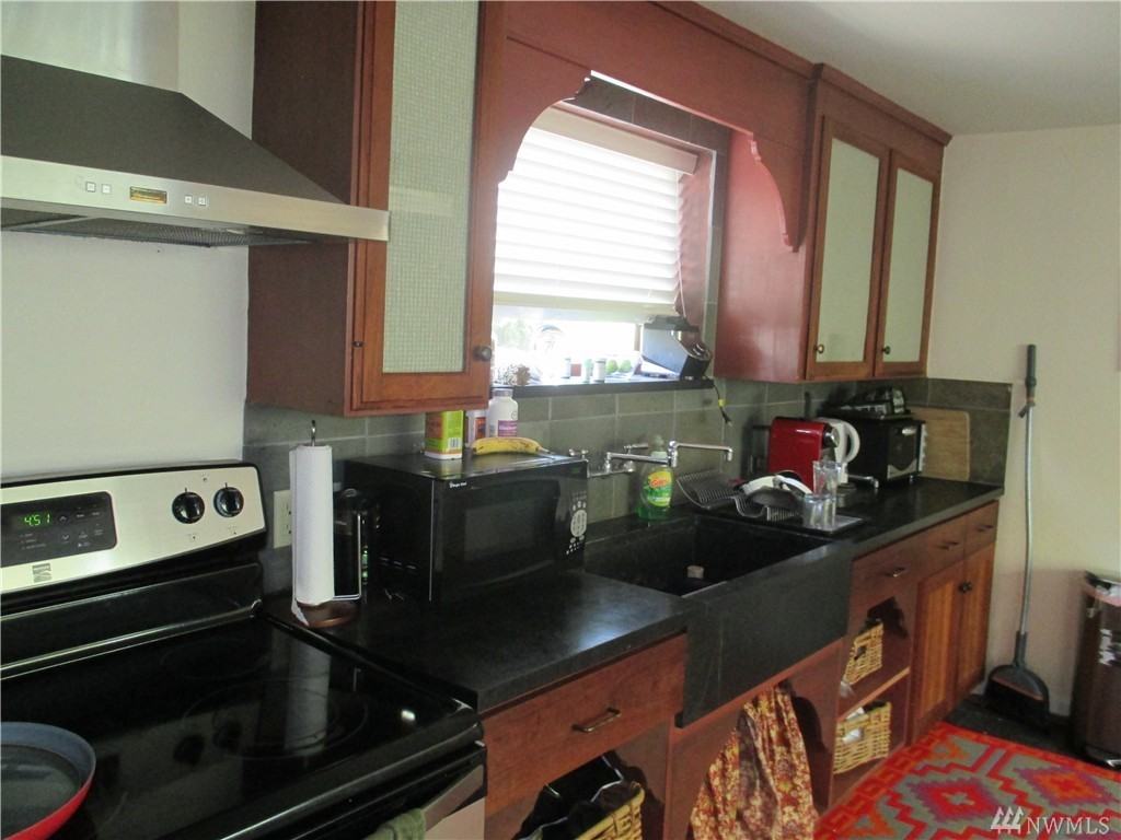 266 Ericksen Ave NE - Photo 2 of 6