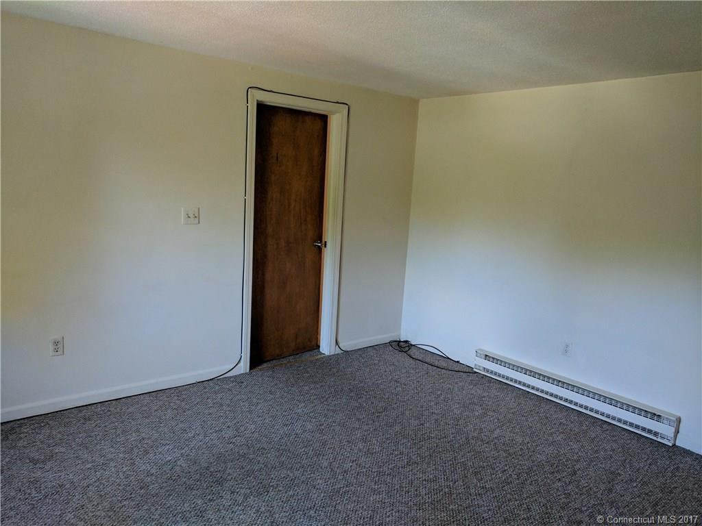 362 Colonial Ave - Photo 2 of 16