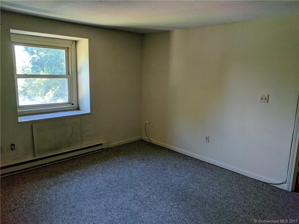 362 Colonial Ave - Photo 3 of 16