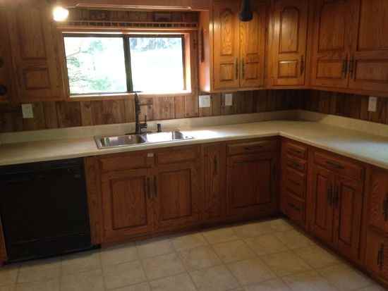 200 Holland St - Photo 2 of 3