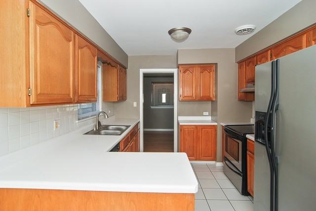 2217 Downing Ave - Photo 3 of 10