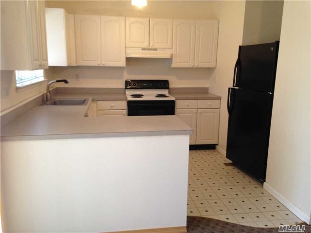 740 Greenbelt Pkwy W - Photo 3 of 20