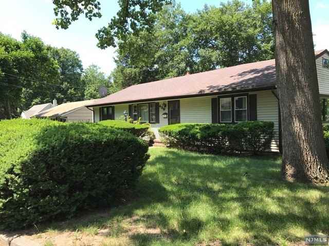 456 Howard St - Photo 2 of 12