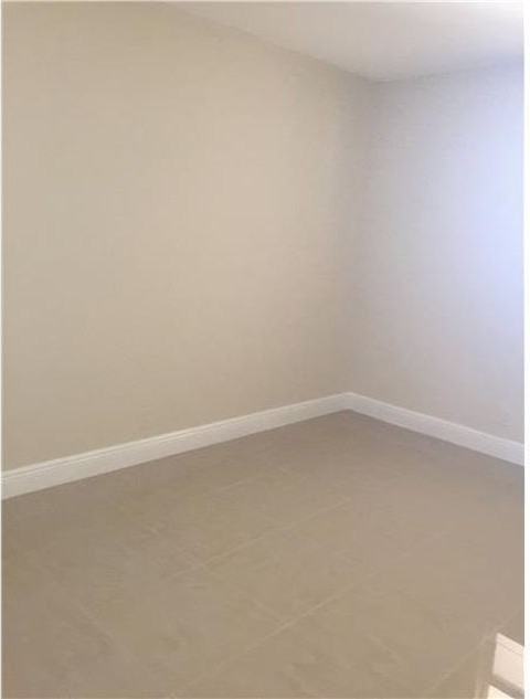 156 Isle of Venice Dr - Photo 2 of 4