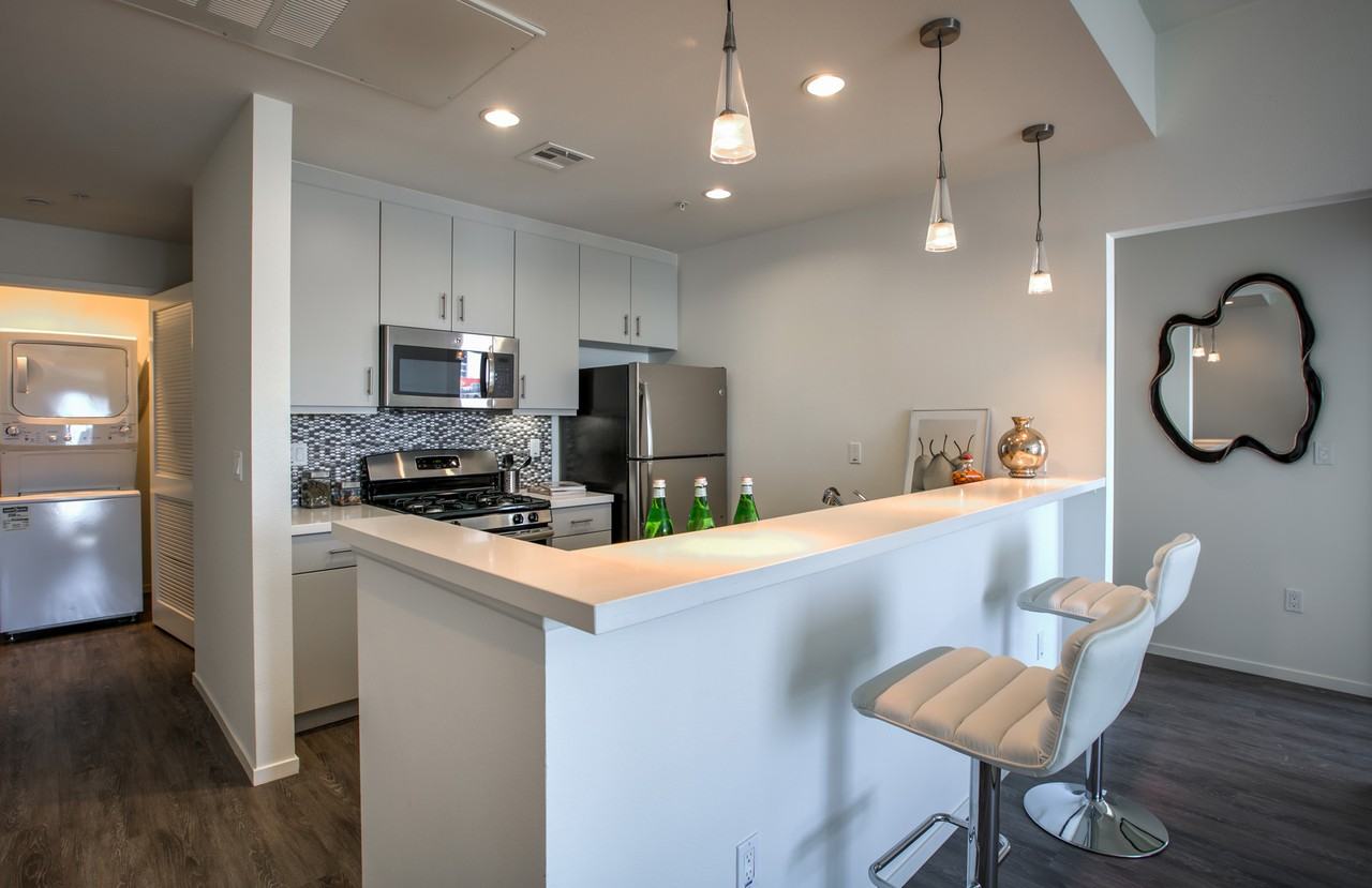 Legendary Glendale - Photo 7 of 28