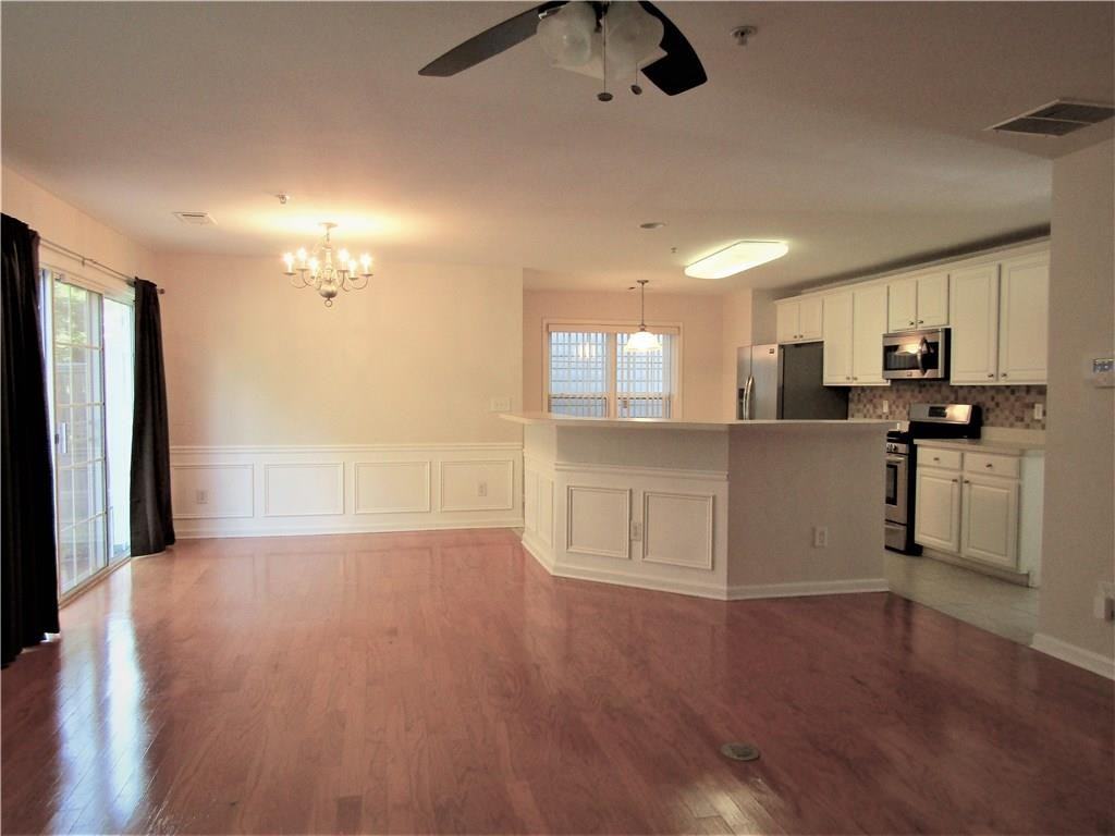 313 Balaban Cir - Photo 2 of 24