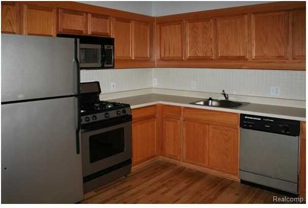 754 Goodale Ave - Photo 2 of 4